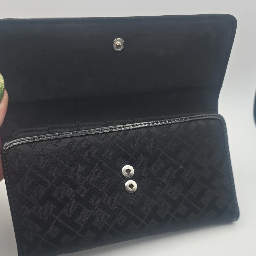 Tommy Hilfiger elegant tommy